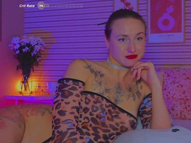 Lillii's BongaCams show and profile