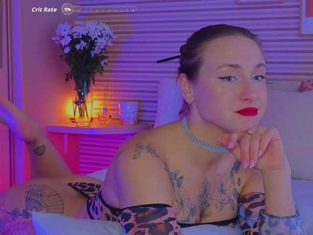 Lillii's BongaCams show and profile