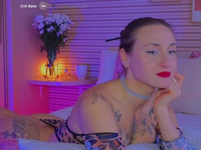 Lillii's BongaCams show and profile