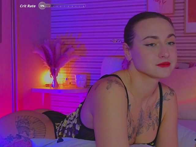 Lillii's BongaCams show and profile