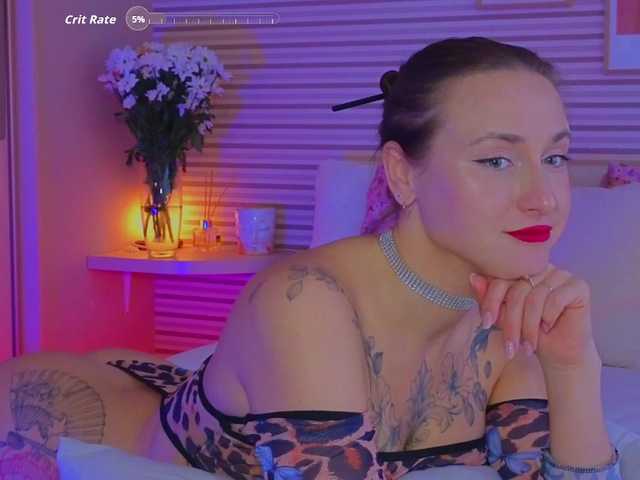 Lillii's BongaCams show and profile