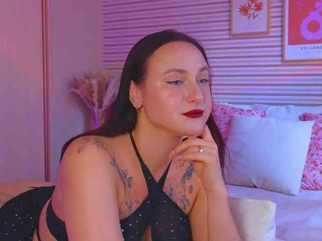 public voyeur cam Lillii