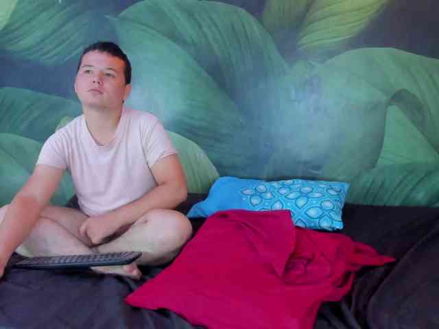 AdventuresSexYoung webcam