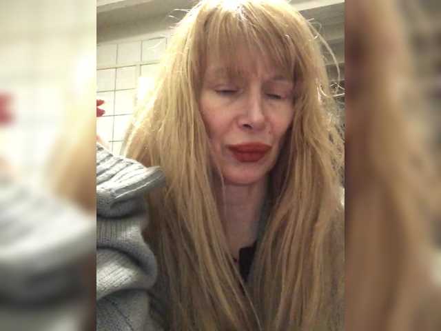 LadyJess's BongaCams show and profile