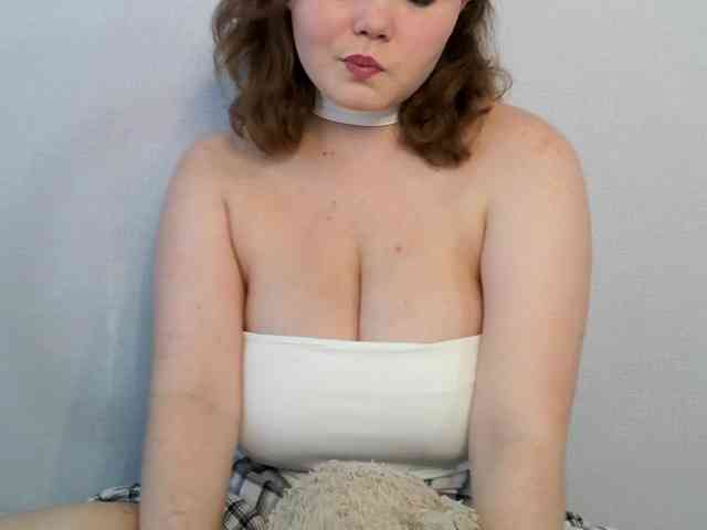 QueenTina webcam