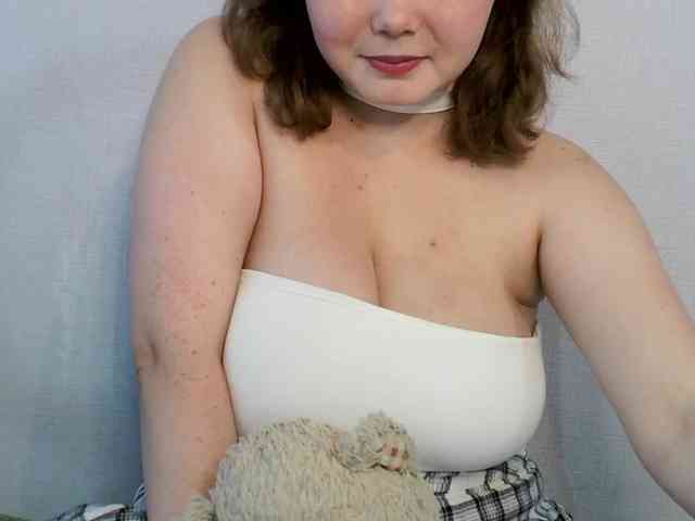 QueenTina webcam