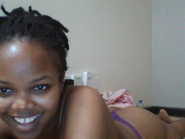 honycute webcam bongacams model stream image