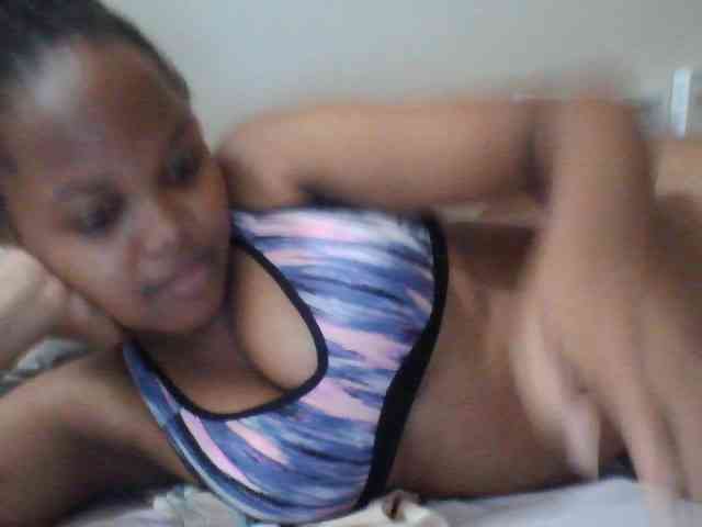 honycute Live Webcam on BongaCams