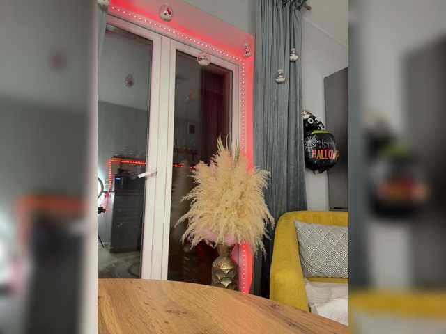 Lunesa from BongaCams