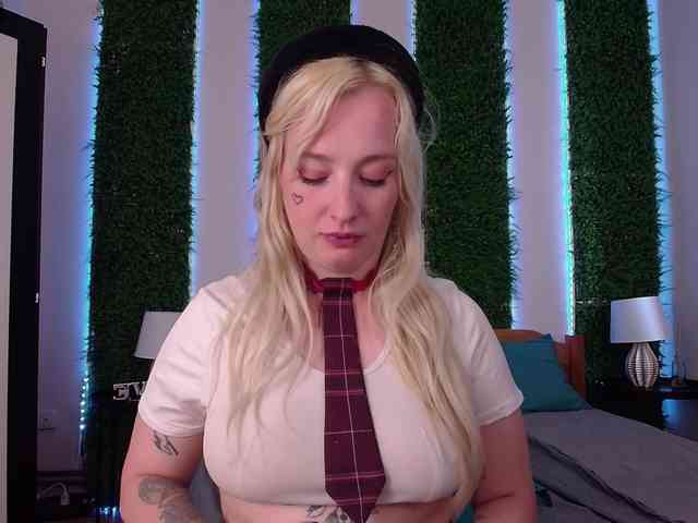 Nicole-Aniston webcam