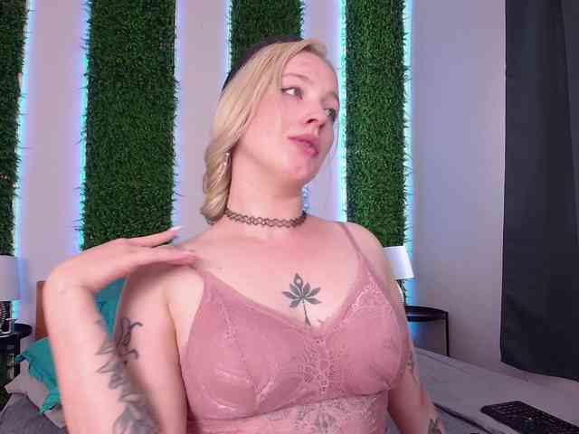 Nicole-Aniston webcam