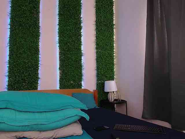 Nicole-Aniston webcam