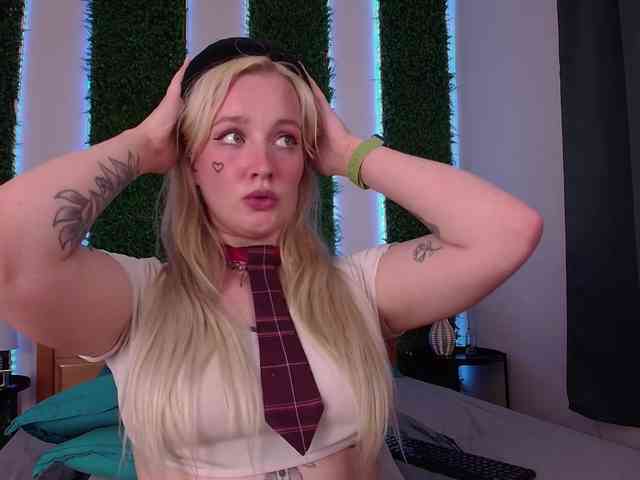 Nicole-Aniston webcam
