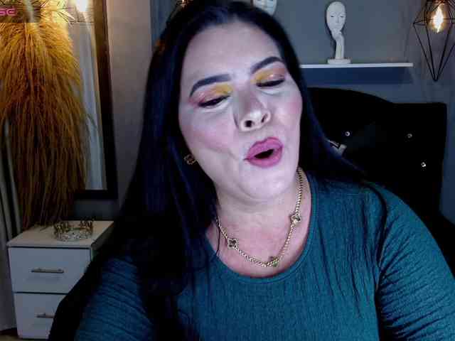 josephinemiller webcam
