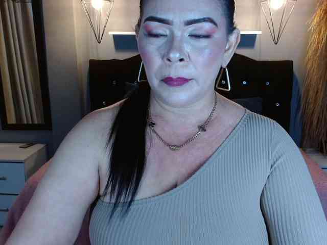 josephinemiller webcam