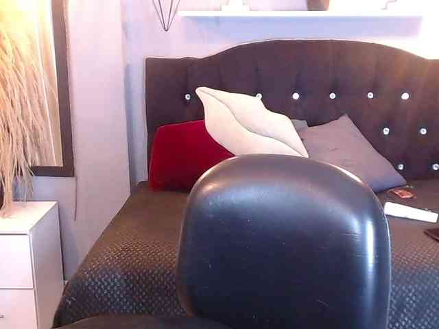 josephinemiller webcam