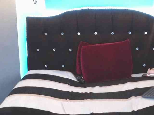 josephinemiller webcam