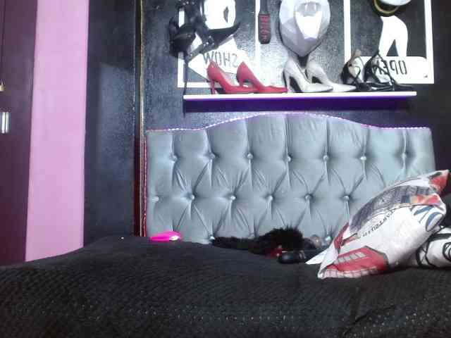 josephinemiller webcam