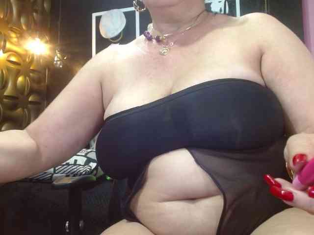 josephinemiller webcam