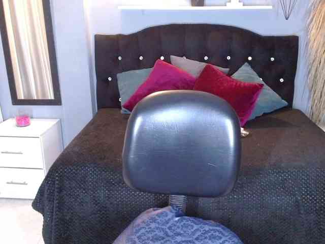 josephinemiller webcam