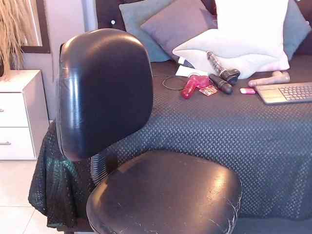 josephinemiller webcam