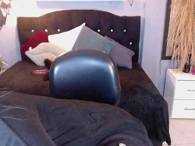 josephinemiller webcam