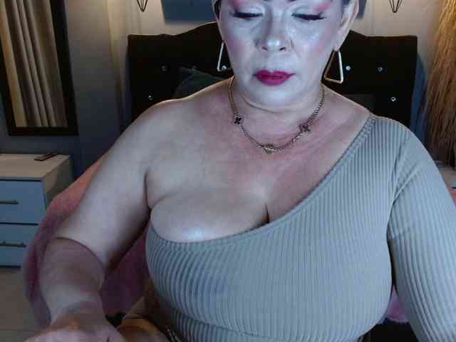 josephinemiller webcam