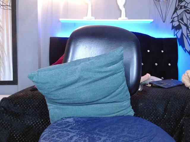 josephinemiller webcam