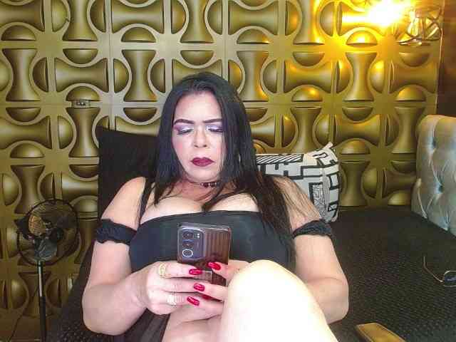 josephinemiller webcam
