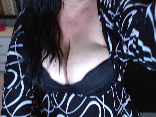 josephinemiller webcam