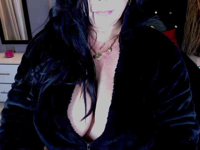 josephinemiller webcam