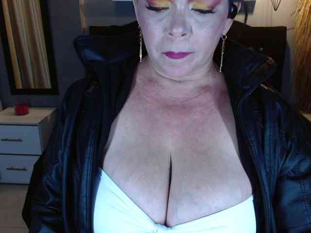 josephinemiller webcam