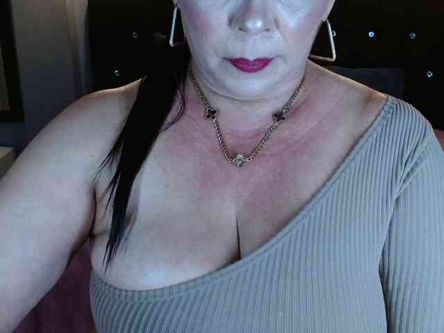 josephinemiller webcam