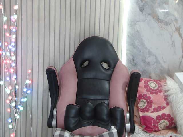 paulinaco's BongaCams show and profile