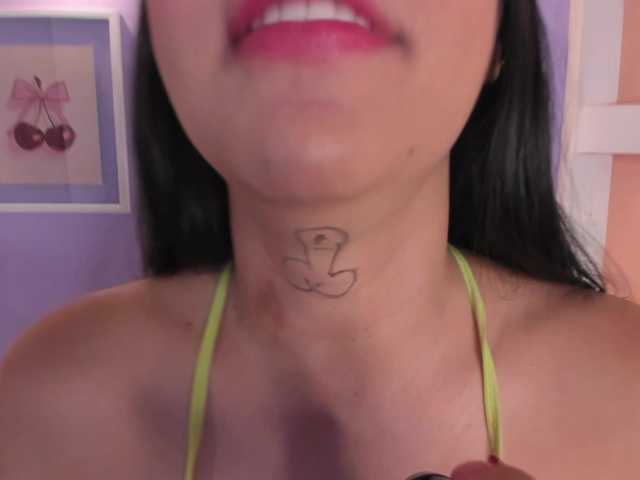 IsabellaHiill's BongaCams show and profile