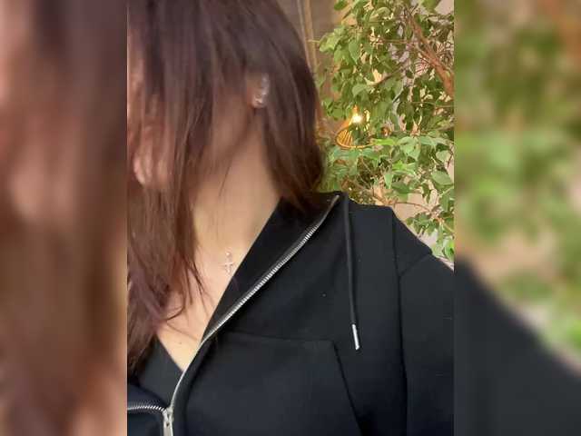 Etokiska's BongaCams show and profile