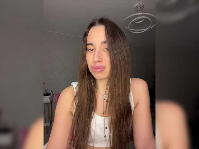 Etokiska's BongaCams show and profile