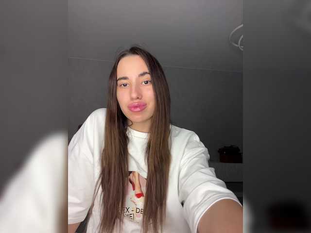 Etokiska's BongaCams show and profile