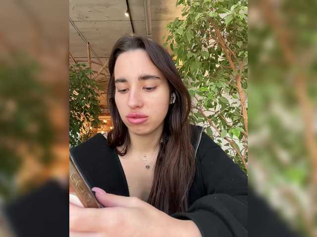 Etokiska's BongaCams show and profile