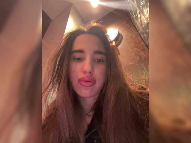 Etokiska's BongaCams show and profile