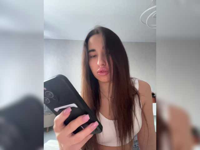 Etokiska's BongaCams show and profile