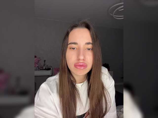 Etokiska's BongaCams show and profile