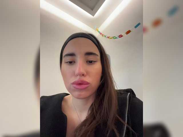 Etokiska's BongaCams show and profile