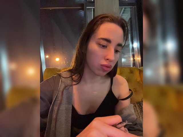 Etokiska's BongaCams show and profile