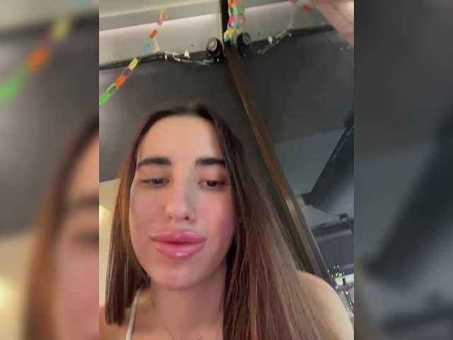 Etokiska's BongaCams show and profile