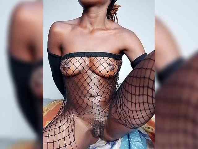 TrishaBanks TrishaBanks