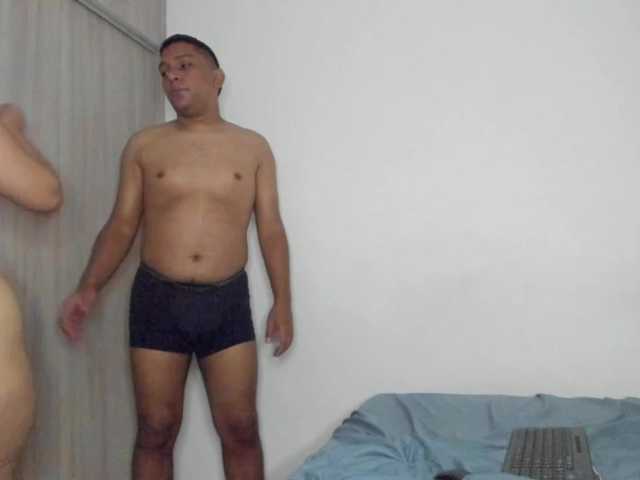 Aaron-AnnCams69's BongaCams show and profile