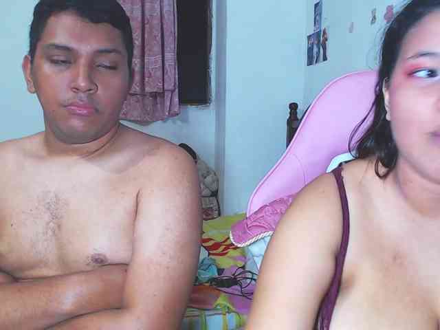 Aaron-AnnCams69's webcam live show