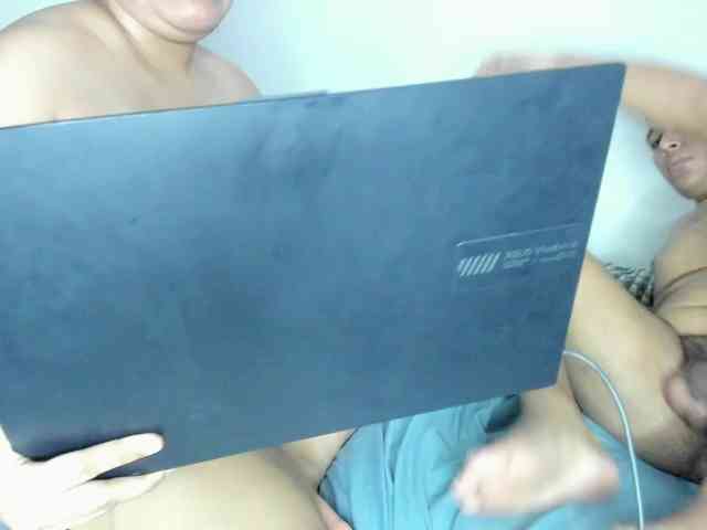 Aaron-AnnCams69 webcam