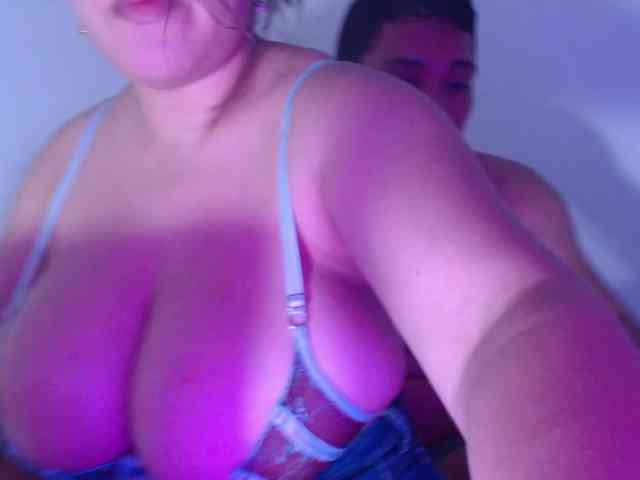 Aaron-AnnCams69 webcam